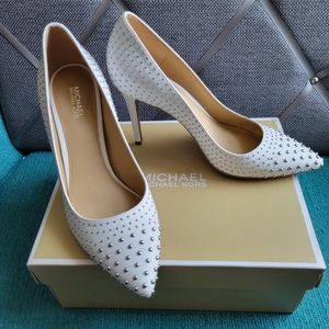 Michael Kors Claire studded pump